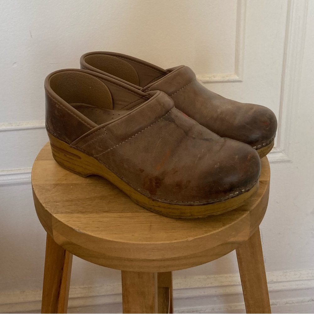 Dansko clogs size 38 in light brown